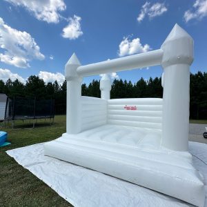 13Ft White Bounce House 1